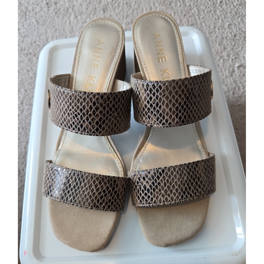 Anne Klein Sandals snake designs Size 9 1/2 , 2 1/2 inch heels‎ Tan & Brown